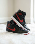 Air Jordan 1 Retro.