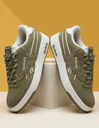 Reebok Club C Extra